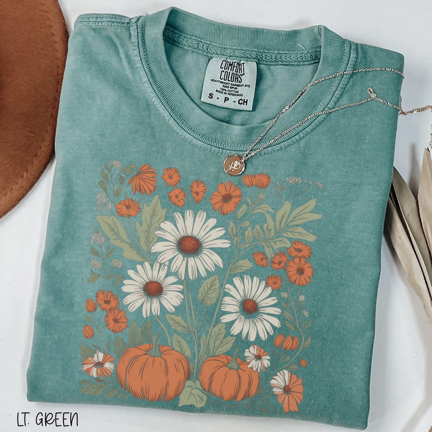 PUMPKINS & DAISIES
